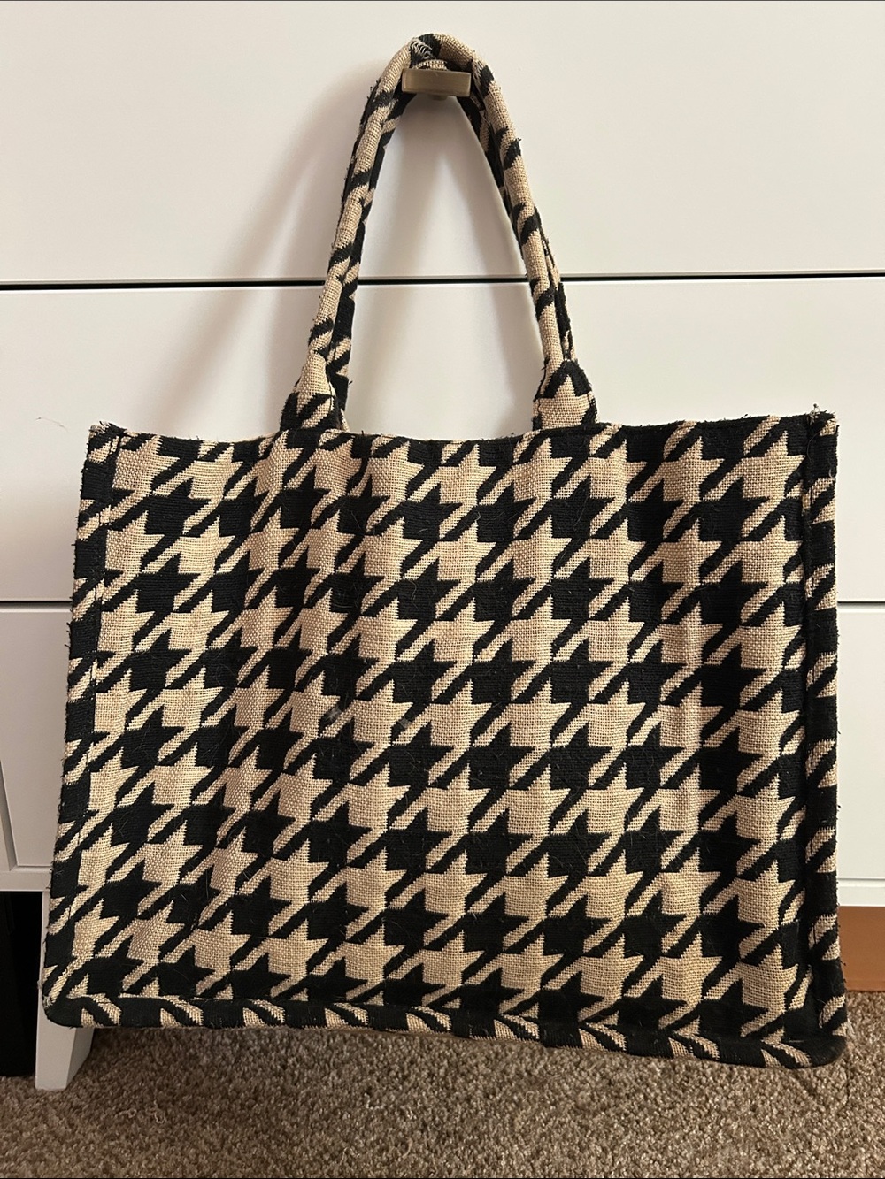H&M • Houndstooth Tote Bag - Black & Tan Checkered Houndstooth • Pre-owned :) - Picture 2 of 14